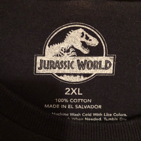 NWT Jurassic World Shirt - Picture 3 of 3